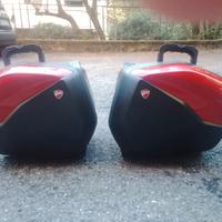  borse con cover rossa per Ducati multististradaV4