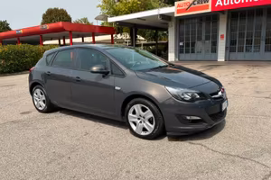 Opel Astra 1.4 Turbo 140CV Sports Tourer GPL Tech 