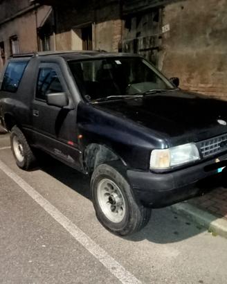 Opel frontera per amanti dell’offroad