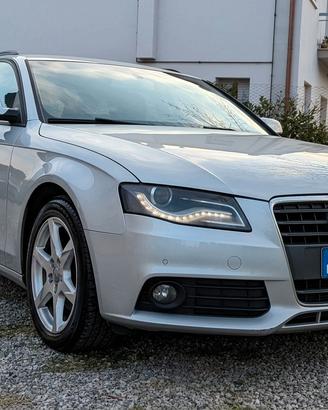 AUDI A4 AVANT (B8) 2.0 TDI 143 CV
