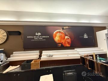 cartellone pubblicitario