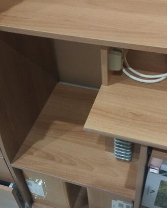 scrivania porta PC