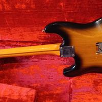 FENDER STATOCASTER AMERICAN VINTAGE