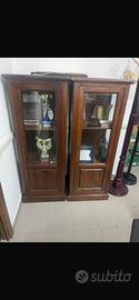 Vetrina in legno massello