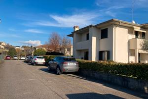 Appartamento a Parè con 3 posti auto coperti