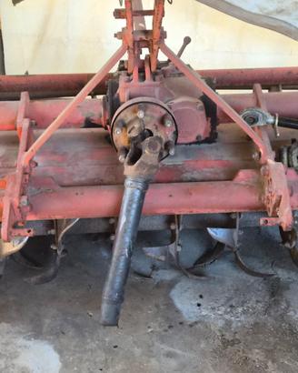 fresa carraro , aratro e pala con idraulica