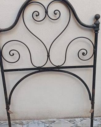 letto singolo in ferro battuto 
