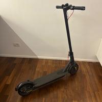 Monopattino Xiaomi Pro