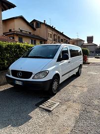 Mercedes 8 posti ASI e gancio traino 