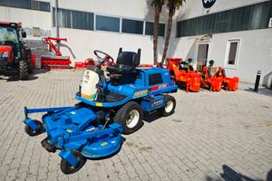 RASAERBA PROFESSINALE ISEKI SF 303
