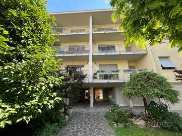 4 LOCALI A PONTE SAN PIETRO