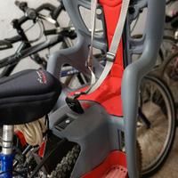 Seggiolino posteriore per bicicletta