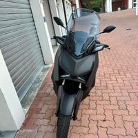 Yamaha xmax 300