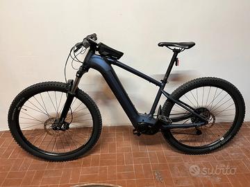Bici ebike Rockrider E-Expl 520