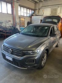 Ricambi Volkswagen T Roc 1.0 benzina codice DKR