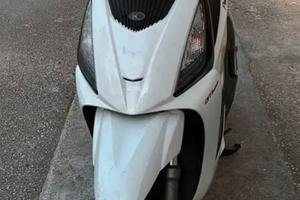 Kymco people gt 125