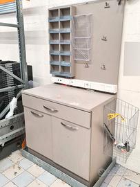 mobile di servizio per magazzini usato