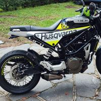 Husqvarna Svartpilen 401 - 2020