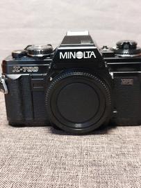 Reflex analogica  Minolta X700 