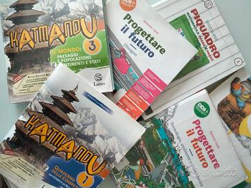 LIBRI SCOLASTICI (SCUOLA SECONDARIA DI 1° GRADO)