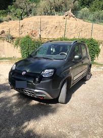 Panda cross verde militare