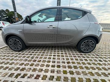 Lancia  YPSILON MY21 1.0 70CV HYBRID GOLD