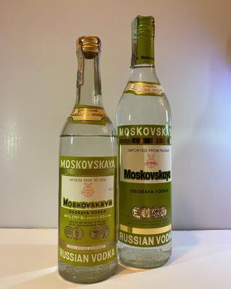 Bottiglie di vodka Moskovskaya