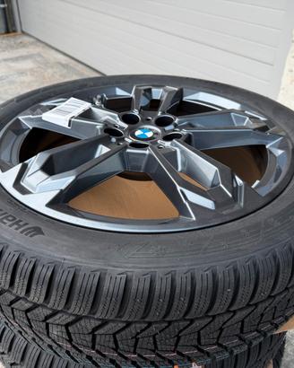 cerchi in lega e gomme invernali BMW X1 19” nuovi