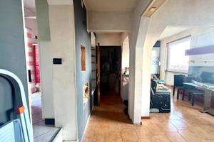 Raro trilocale: terrazzo 18mq, P.auto, soleggiato