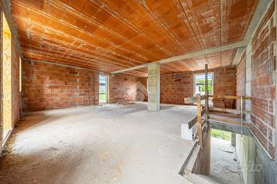 3 LOCALI A MONTECCHIA DI CROSARA