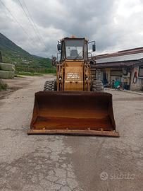 Pala gommata FIATALLIS FR10