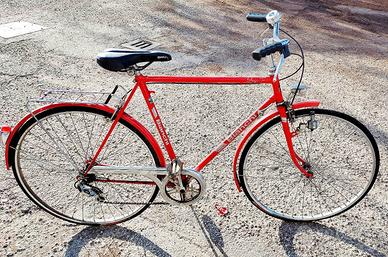 Bianchi uomo anni 80