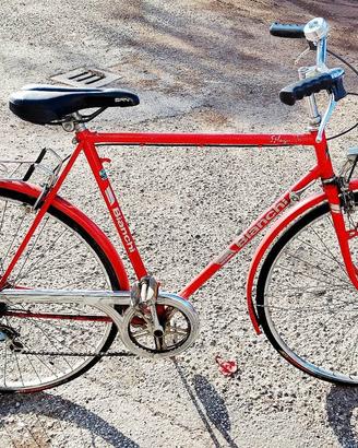 Bianchi uomo anni 80