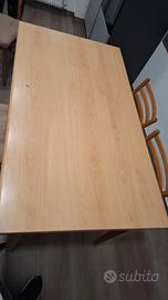 Tavolo da cucina con 4 sedie in legno allungabile