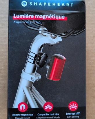 Nuovissima. Luce bici attacco magnetico antifurto 