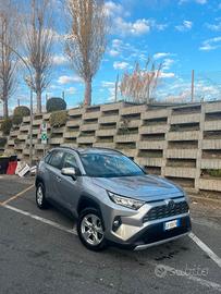 Rav 4 Uniproprietario tagliandata feb 2026