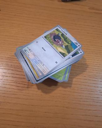 100 carte Pokemon comuni 