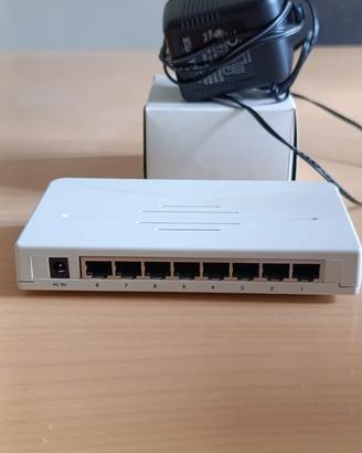 Digicom Switch 8 Porte Gigabit Bianco