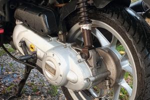scooter Aprilia 
