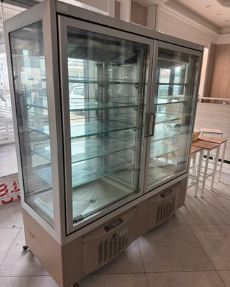 Vetrina refrigerata +5 /-20 per torte