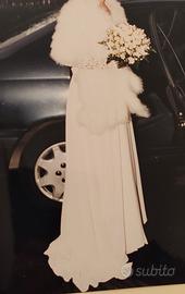 Abito da sposa invernale color bianco avorio