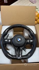 Volante bmw serie E e serie F in carbonio forgiato