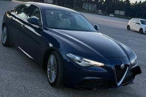 Alfa romeo giulia 2.2 td 180 cv sport veloce