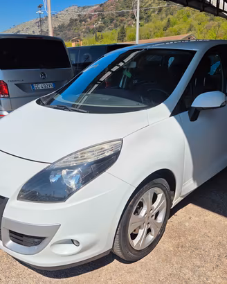 Renault Scenic Scénic X-Mod 1.6 dCi 130CV Luxe
