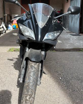 Yamaha YZF-R125 da sistemare