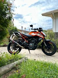 KTM duke 125