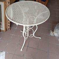 Tavolino bianco 3 piedi elegante da terrazzo