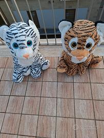 tigri di peluche 