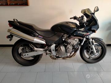 Honda Hornet S