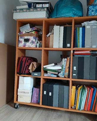 libreria con ruote 